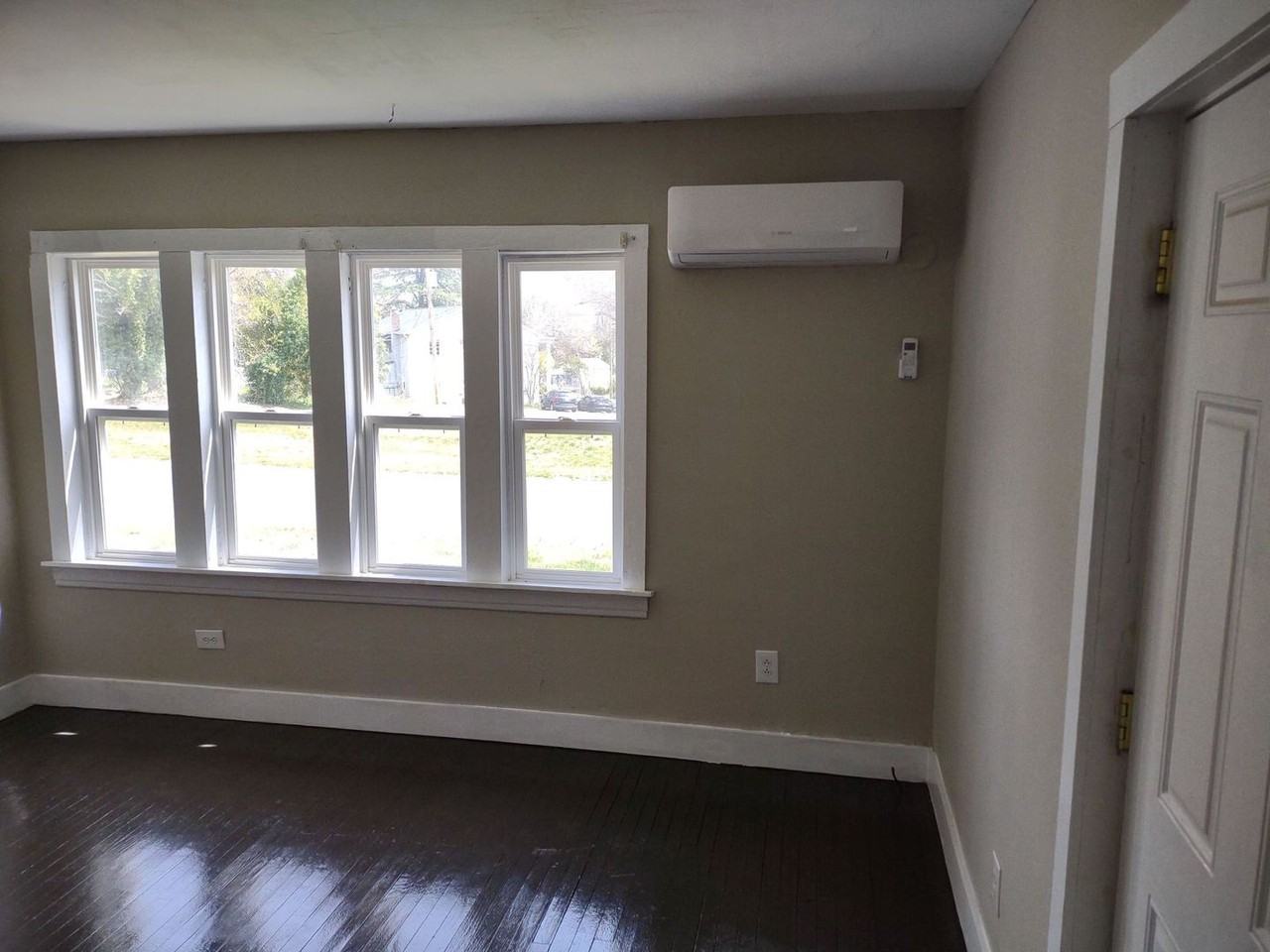 234 Chestnut St - Photo 5 of 15