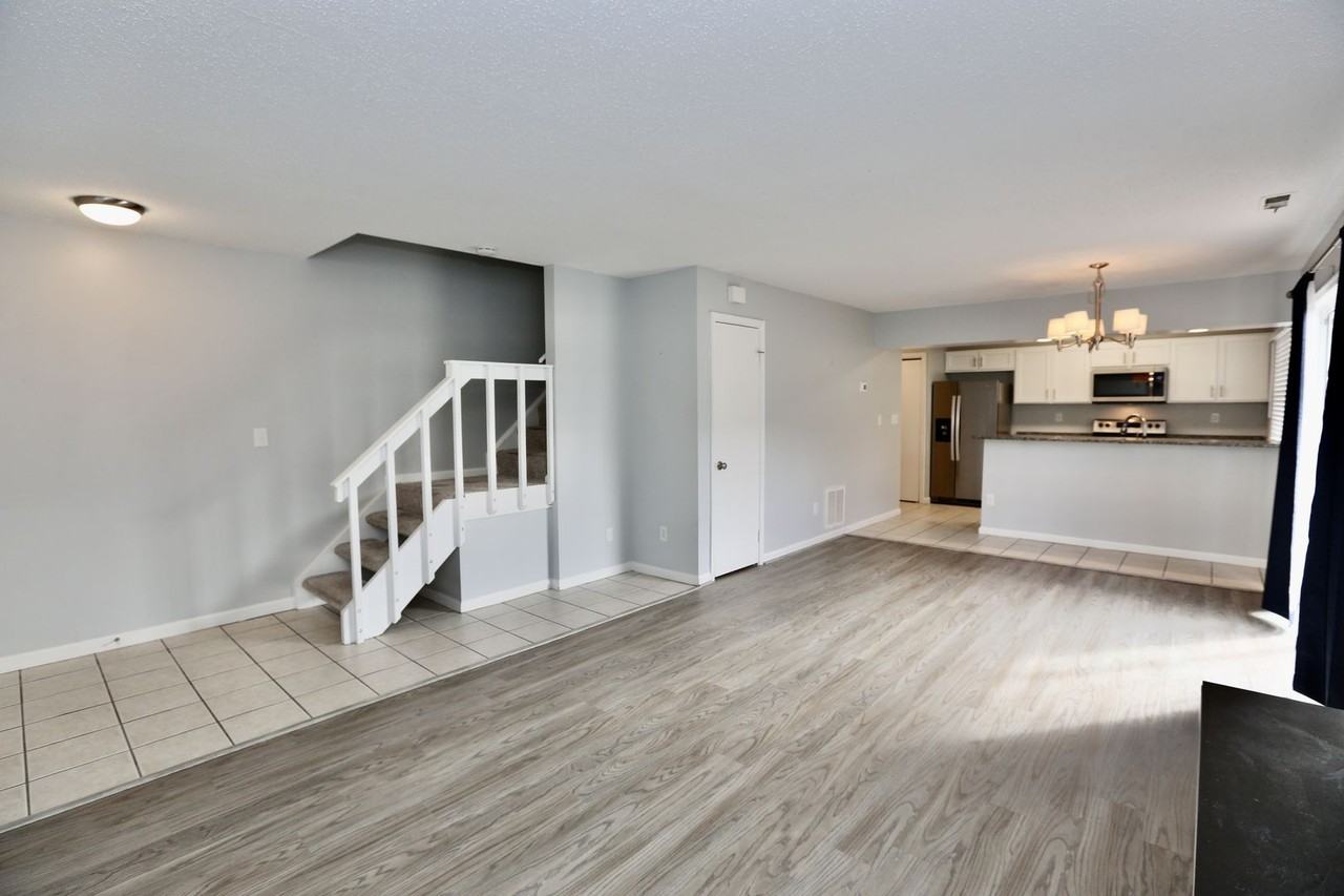 3420 Marabou Ln - Photo 5 of 30