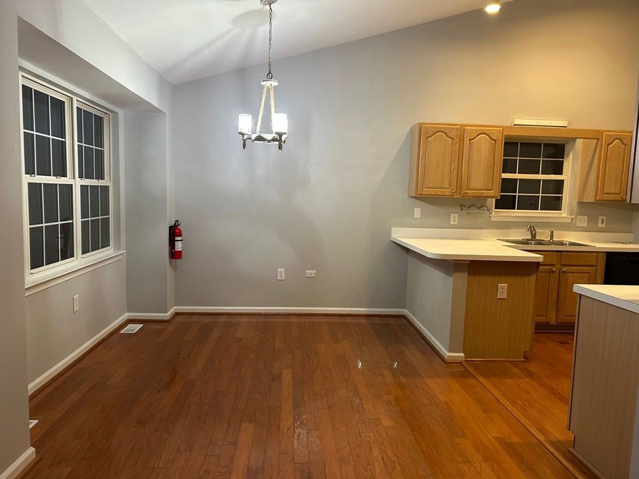570 Stonewall Dr - Photo 2 of 18