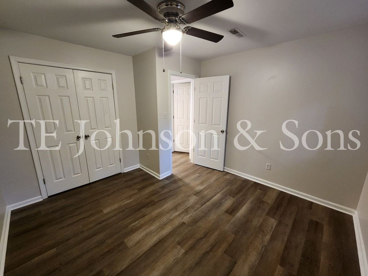 2571 Green Oaks Ct - Photo 4 of 9