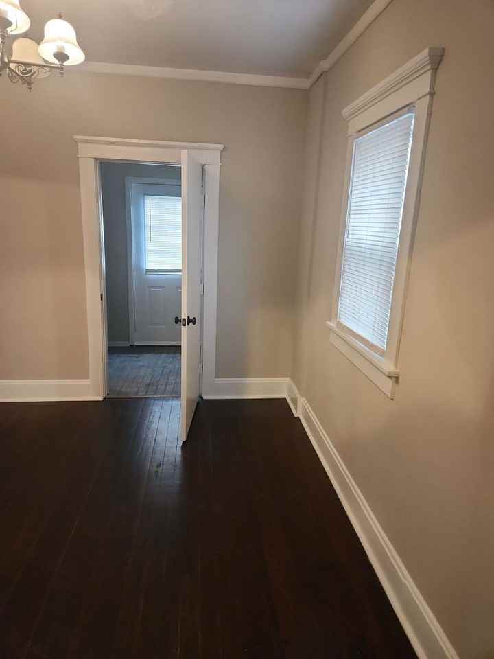 55 N Fulton Ave - Photo 5 of 15