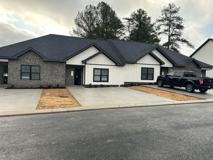 Oasis - Photo 1 of 1