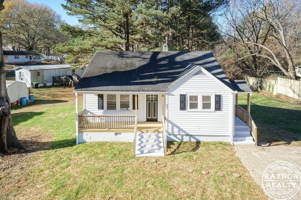 421 N Main St - Photo 2 of 25