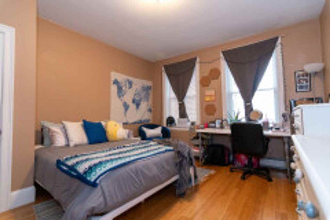 33 Glenville Avenue - Photo 5 of 42