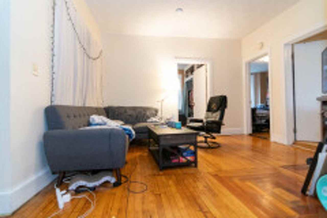 33 Glenville Avenue - Photo 6 of 42