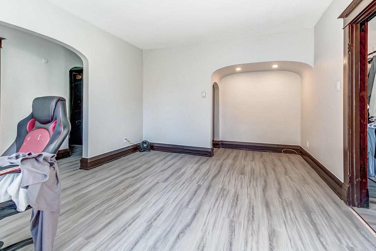 234 Duke St W #2 - Photo 3 of 23