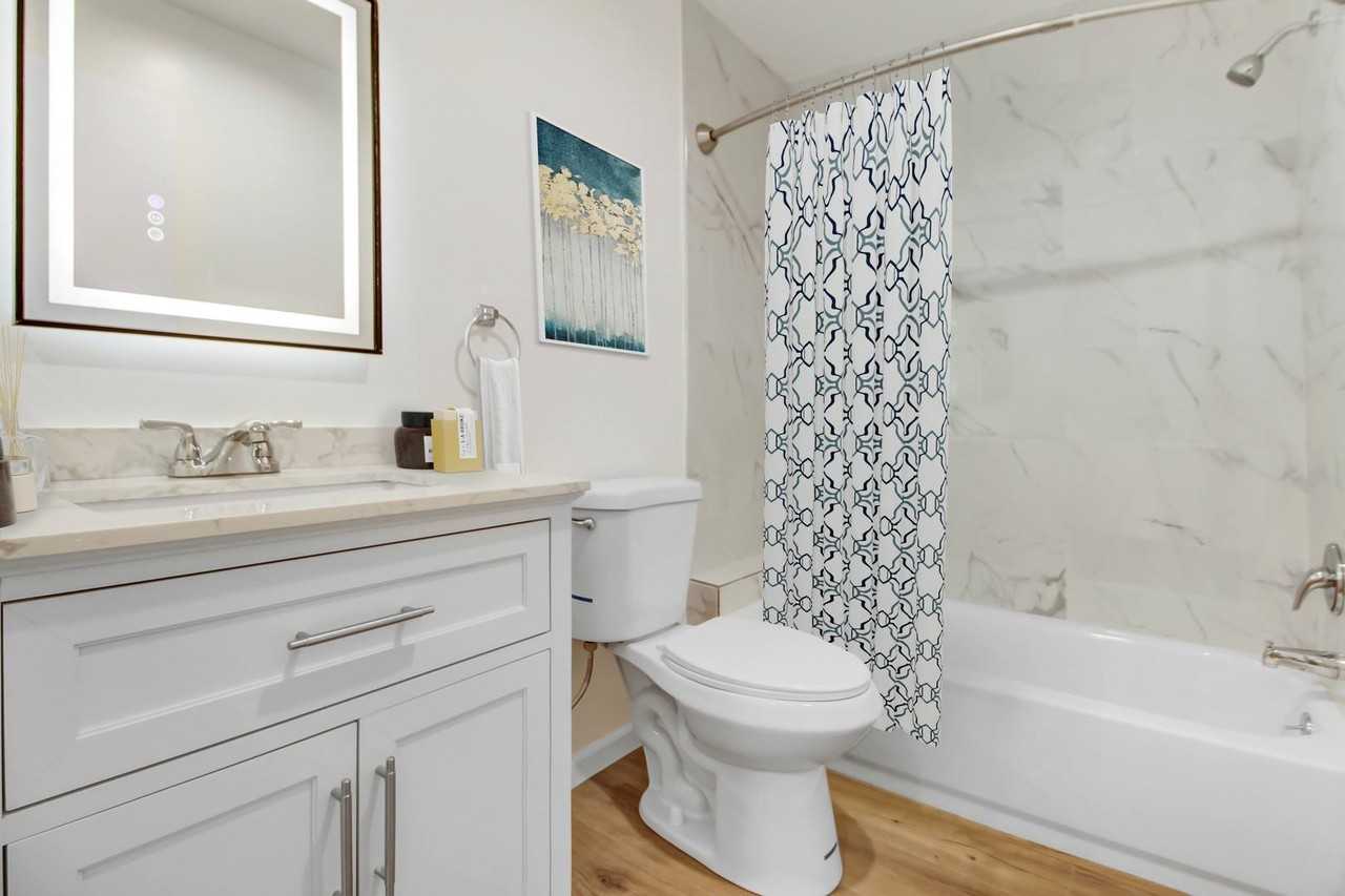 Bentley Avenue Apartments - Photo 6 of 46