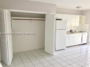 2795 Se 1st Ct #F1R - Photo 3 of 8