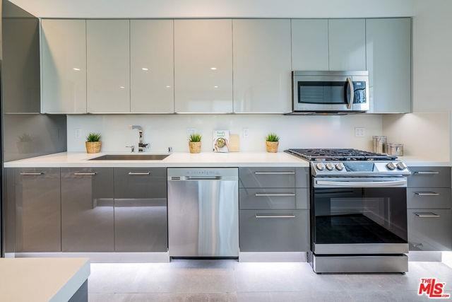 214 S Westmoreland Ave #1 - Photo 3 of 8