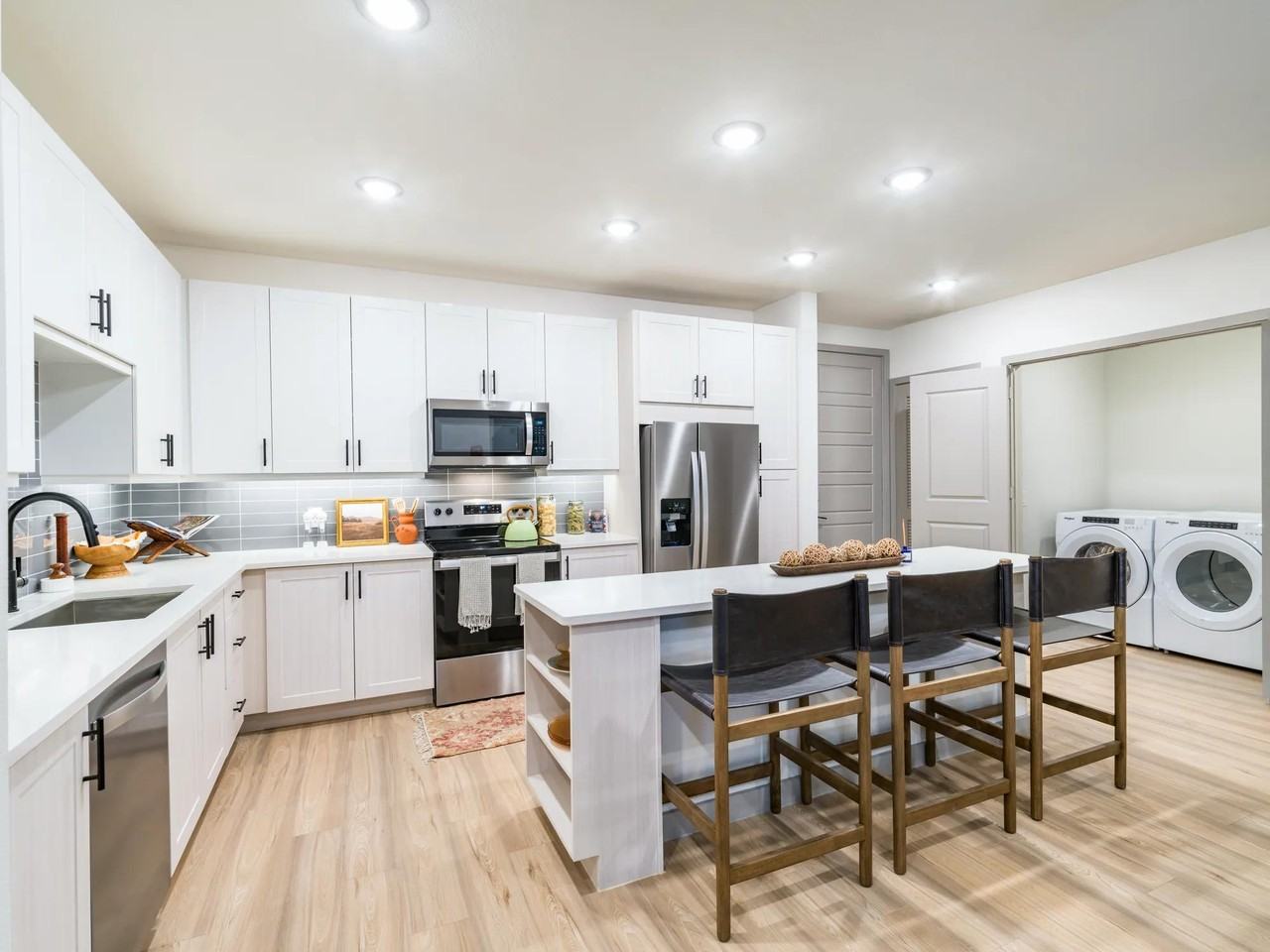 Modera EaDo - Photo 2 of 50