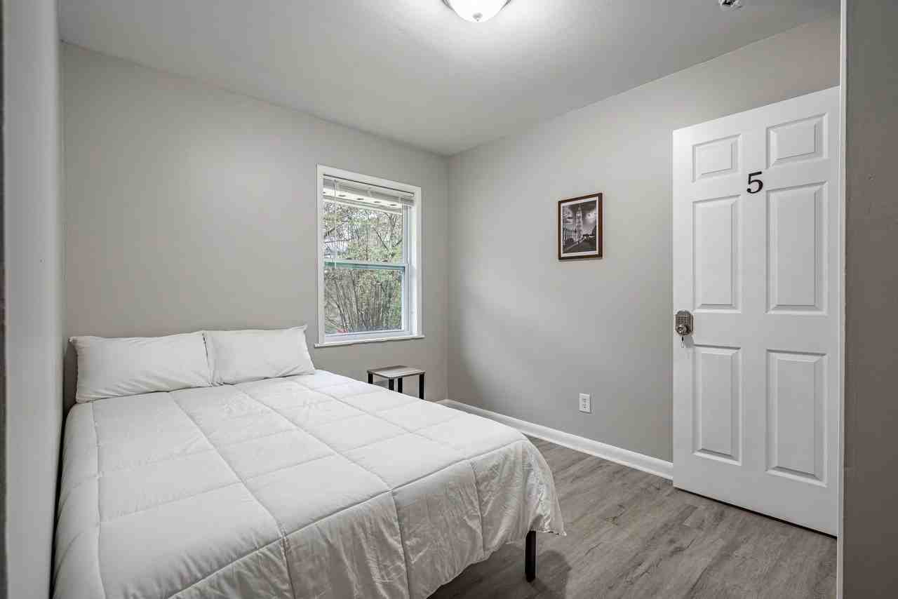 Conley Dr - Photo 6 of 9