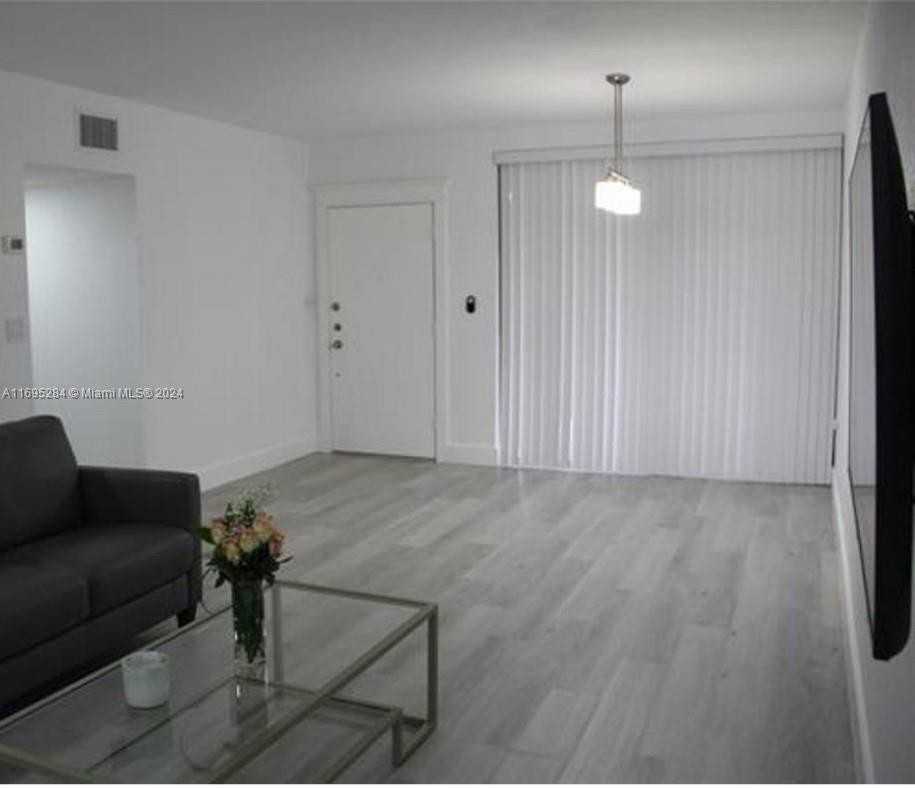 750 Ne 199th St #207H - Photo 2 of 8