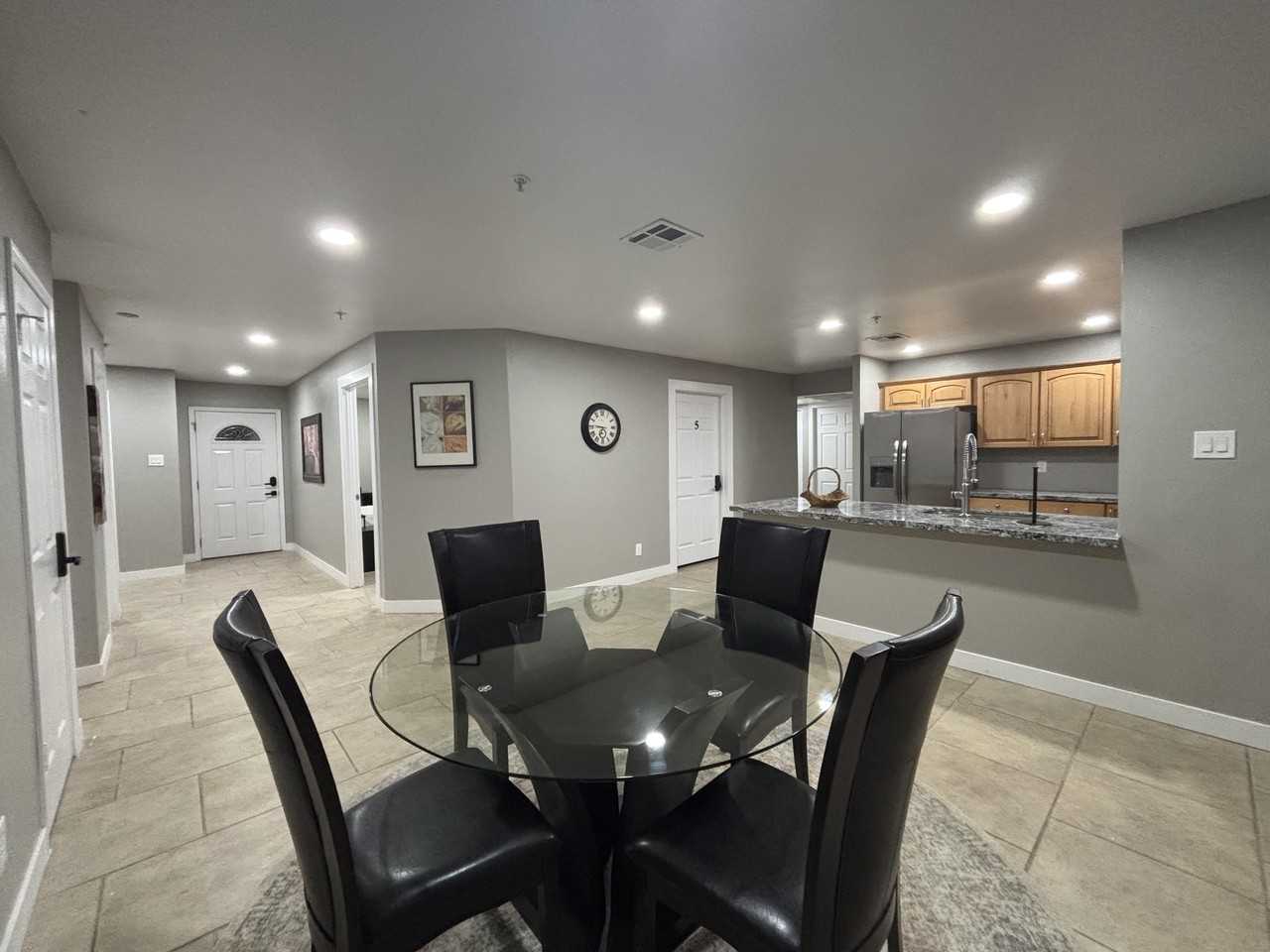 N 37th Ave - Photo 4 of 16