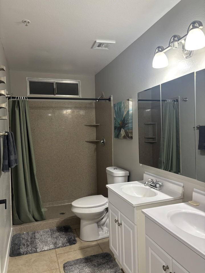 N 37th Ave - Photo 7 of 16