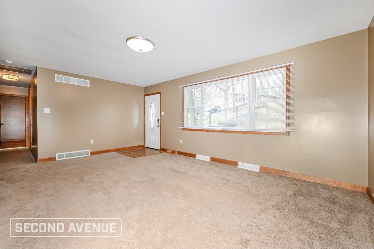 2014 Birch Rd - Photo 4 of 25