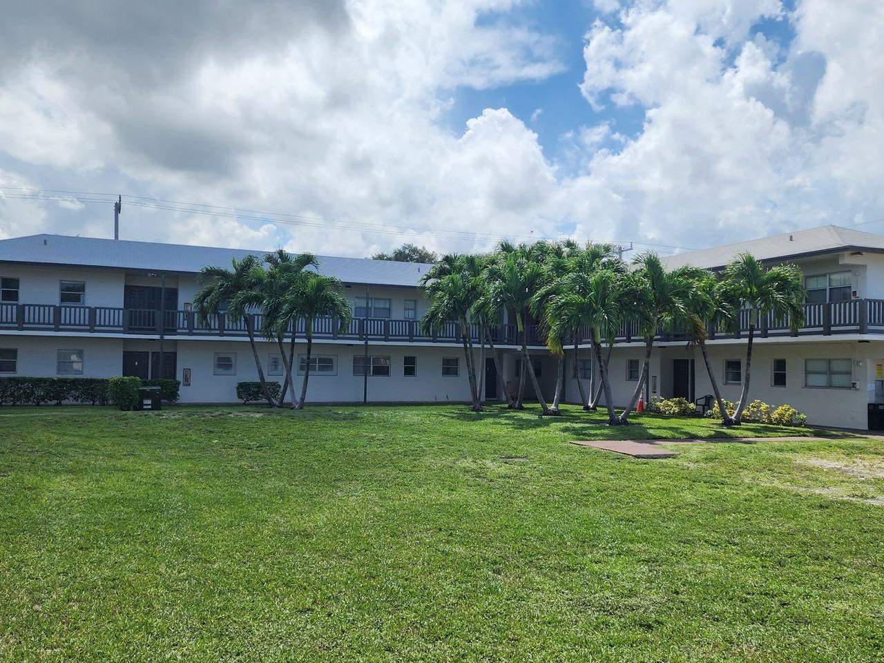 1420 Nw 2nd St - Photo 7 of 7