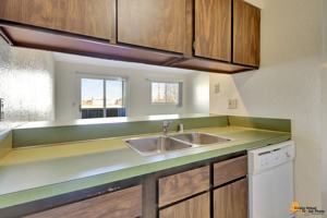 featured image of 926 W 26th Ave