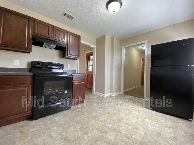 416 Sierra Madre Dr - Photo 3 of 8