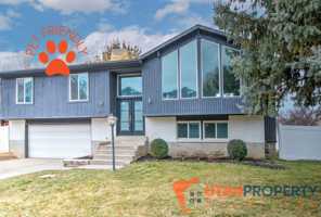 featured image of 9852 S Pinehurst Dr