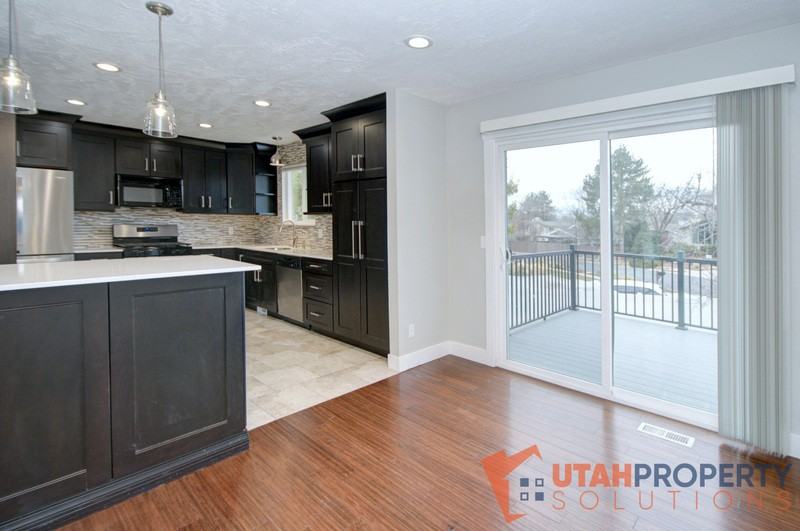 9852 S Pinehurst Dr - Photo 5 of 17