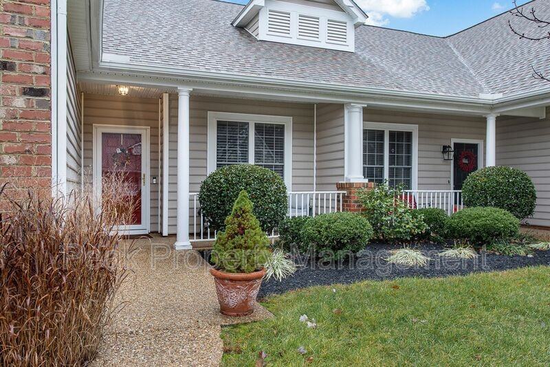 5402 Ridgedale Dr - Photo 3 of 25