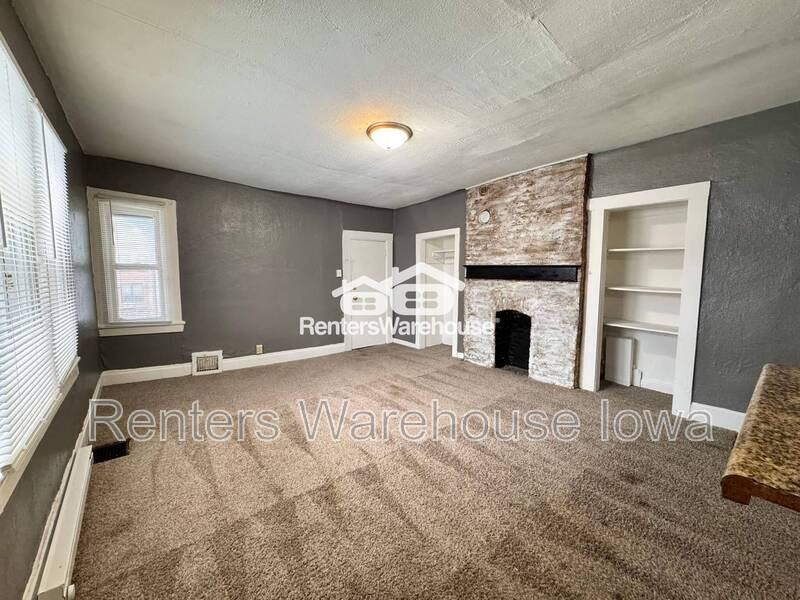 732 19th St #4 - Photo 3 of 10