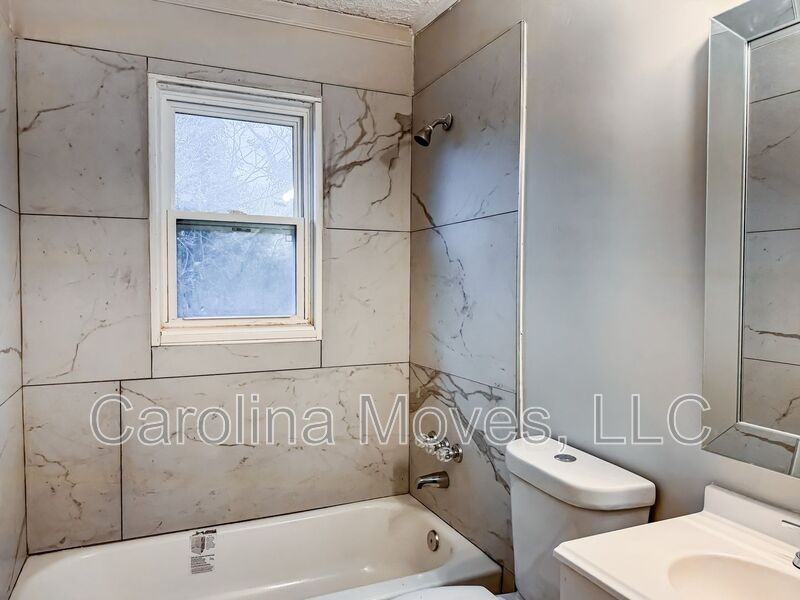 759 S Liberty St - Photo 7 of 8