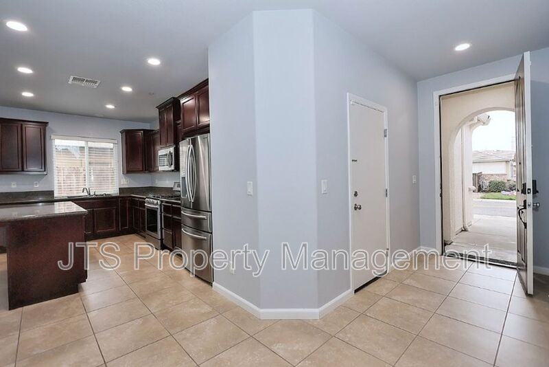 4086 Pinoche Peak Way - Photo 3 of 34