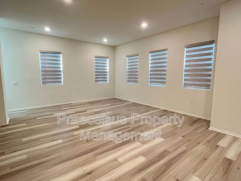 1475 Suwerte Ave #8 - Photo 6 of 21