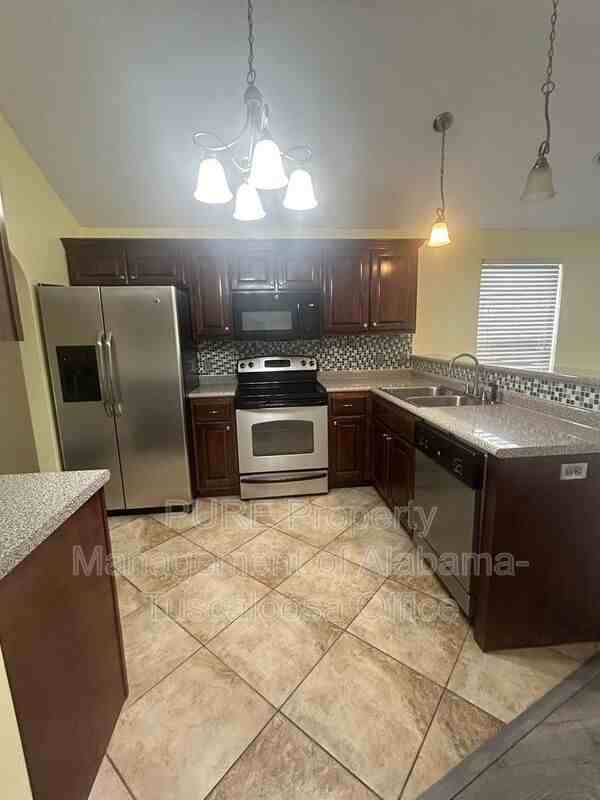 201 Wexford Way - Photo 7 of 30