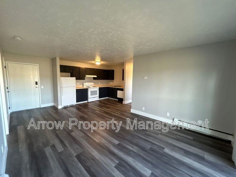 940 S 27th St #11 - Photo 4 of 12