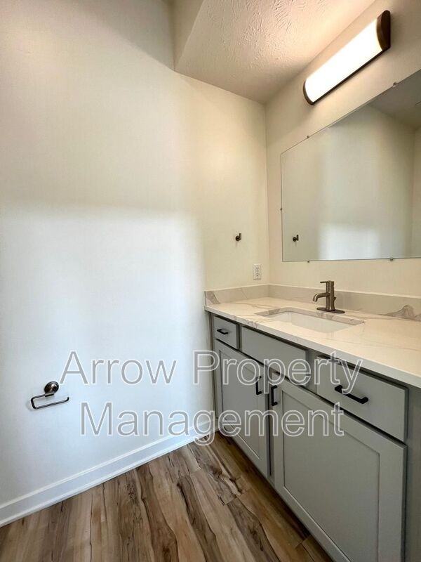2230 R St #1 - Photo 6 of 11