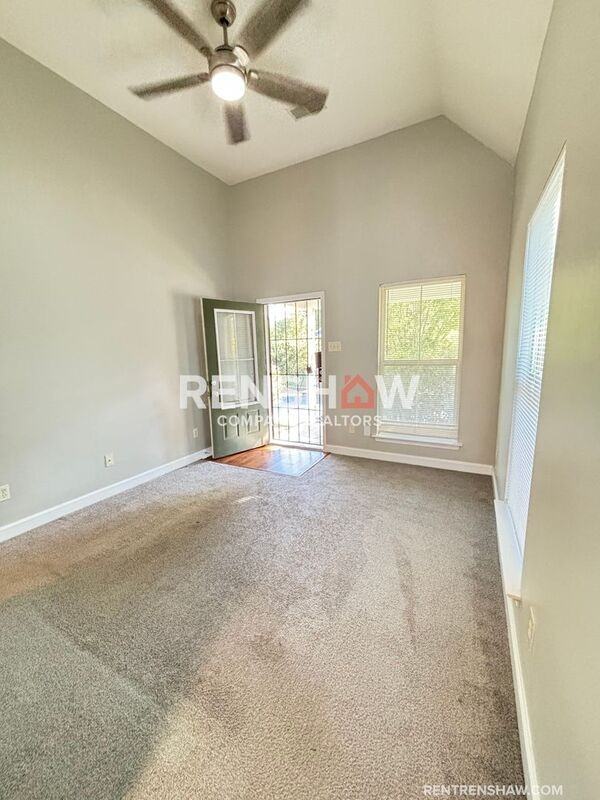 262 Keel Ave - Photo 3 of 21