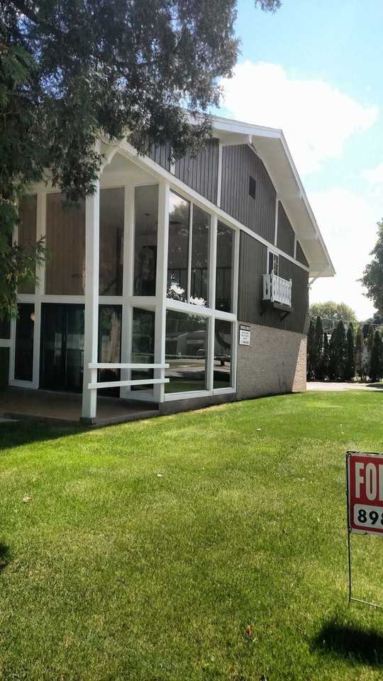 August Management presents the Imperial House - Photo 7 of 25