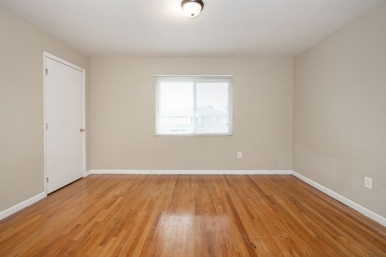 4871 Banbury Ct #25 - Photo 4 of 19