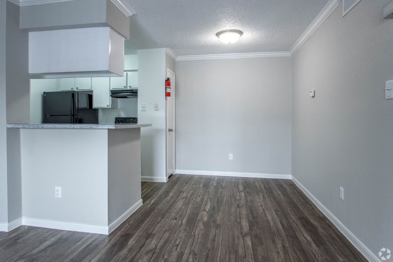 Brays Villa - Photo 7 of 16