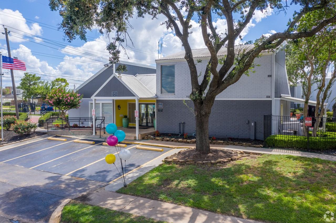 Brays Villa - Photo 4 of 16