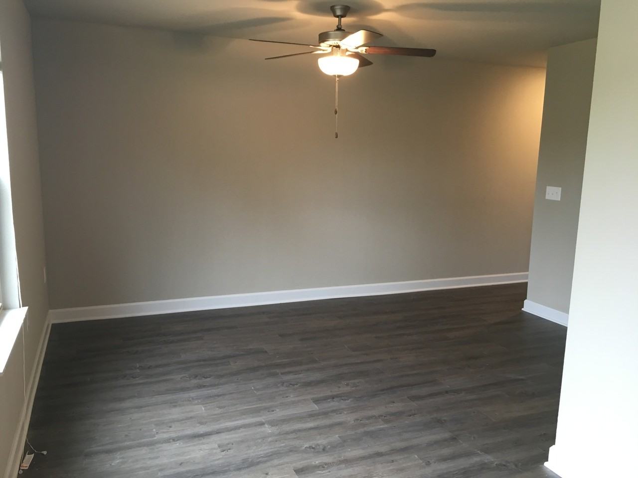 1413 Ne Mary Ct - Photo 3 of 23