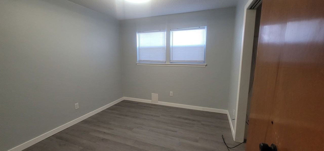 3102 Magnolia St - Photo 6 of 10