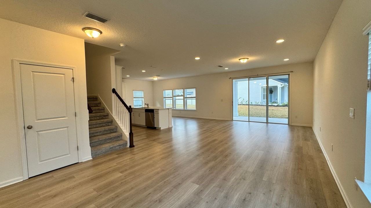 117 Crew Ct - Photo 4 of 27