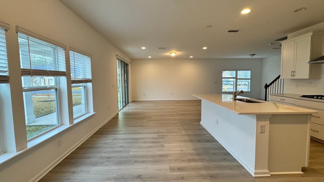 117 Crew Ct - Photo 5 of 27