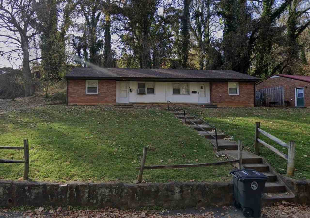 4335 Sussex St - Photo 2 of 7