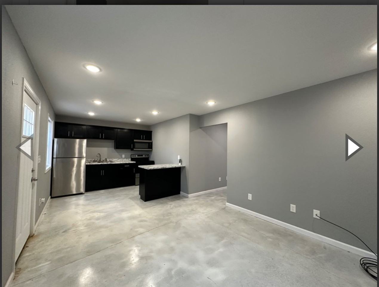 108 Evergreen Pl - Photo 3 of 6