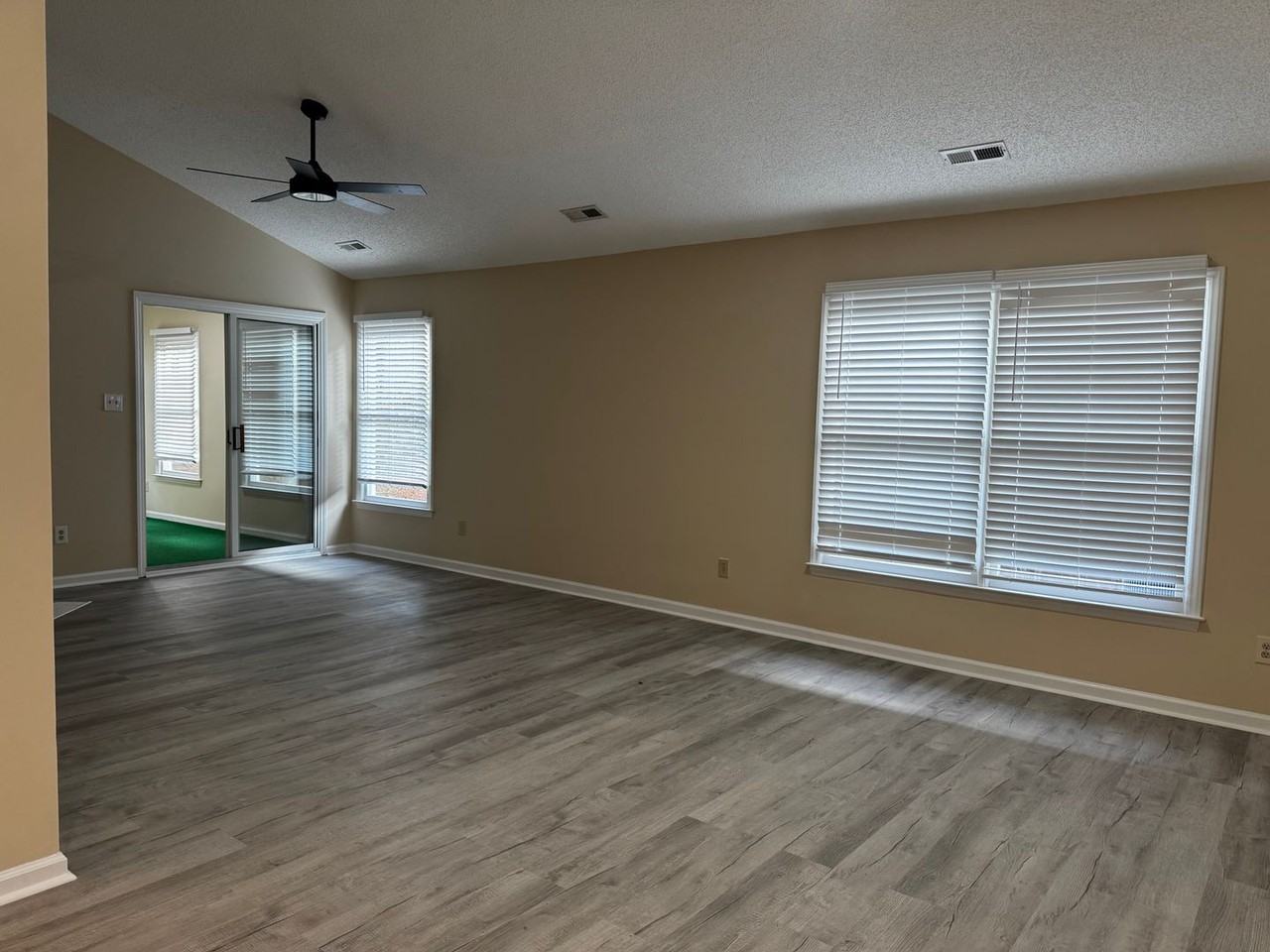 2021 Fairways West Dr - Photo 3 of 19