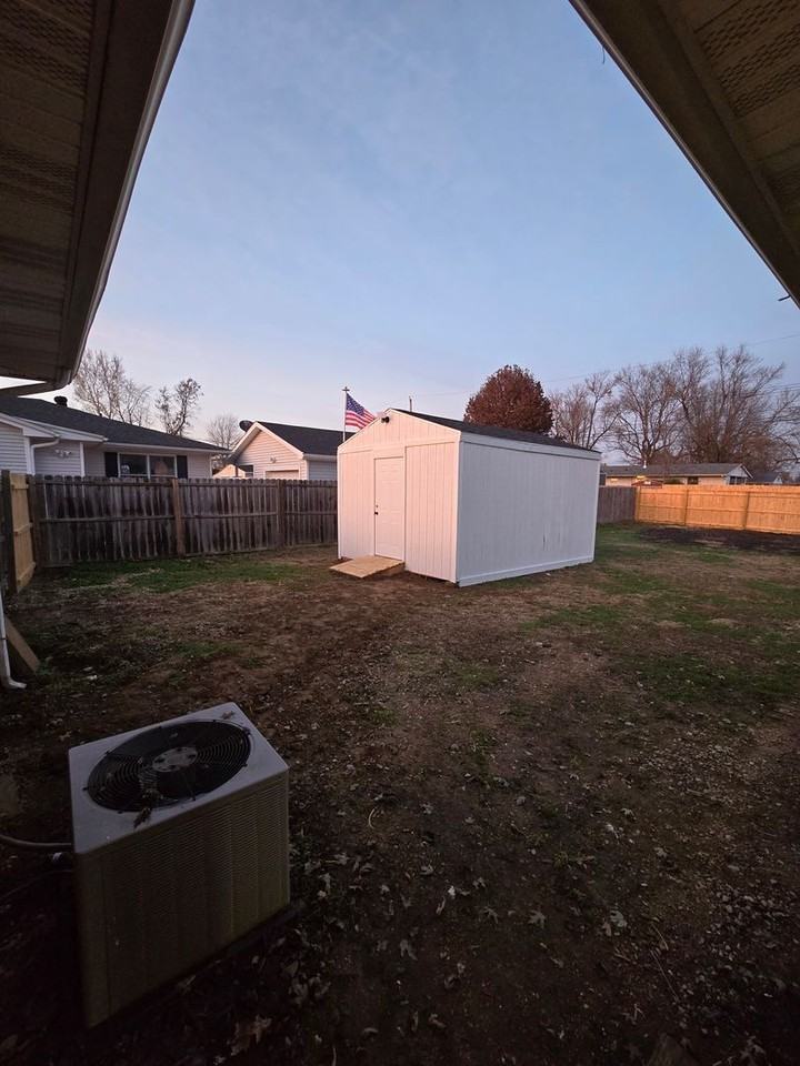 917 Christopher Greenup Dr - Photo 3 of 14