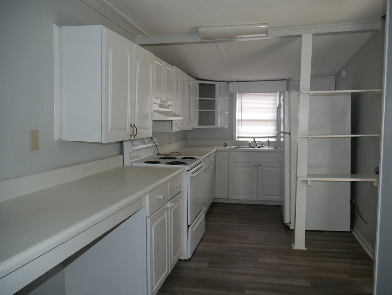2937 Dogwood Cir - Photo 2 of 13