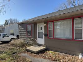 featured image of 1412 S Crane St