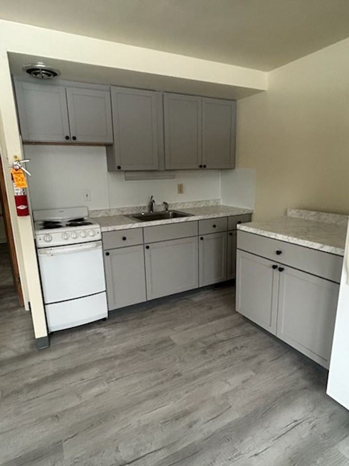 2171 E College Ave - Photo 5 of 12