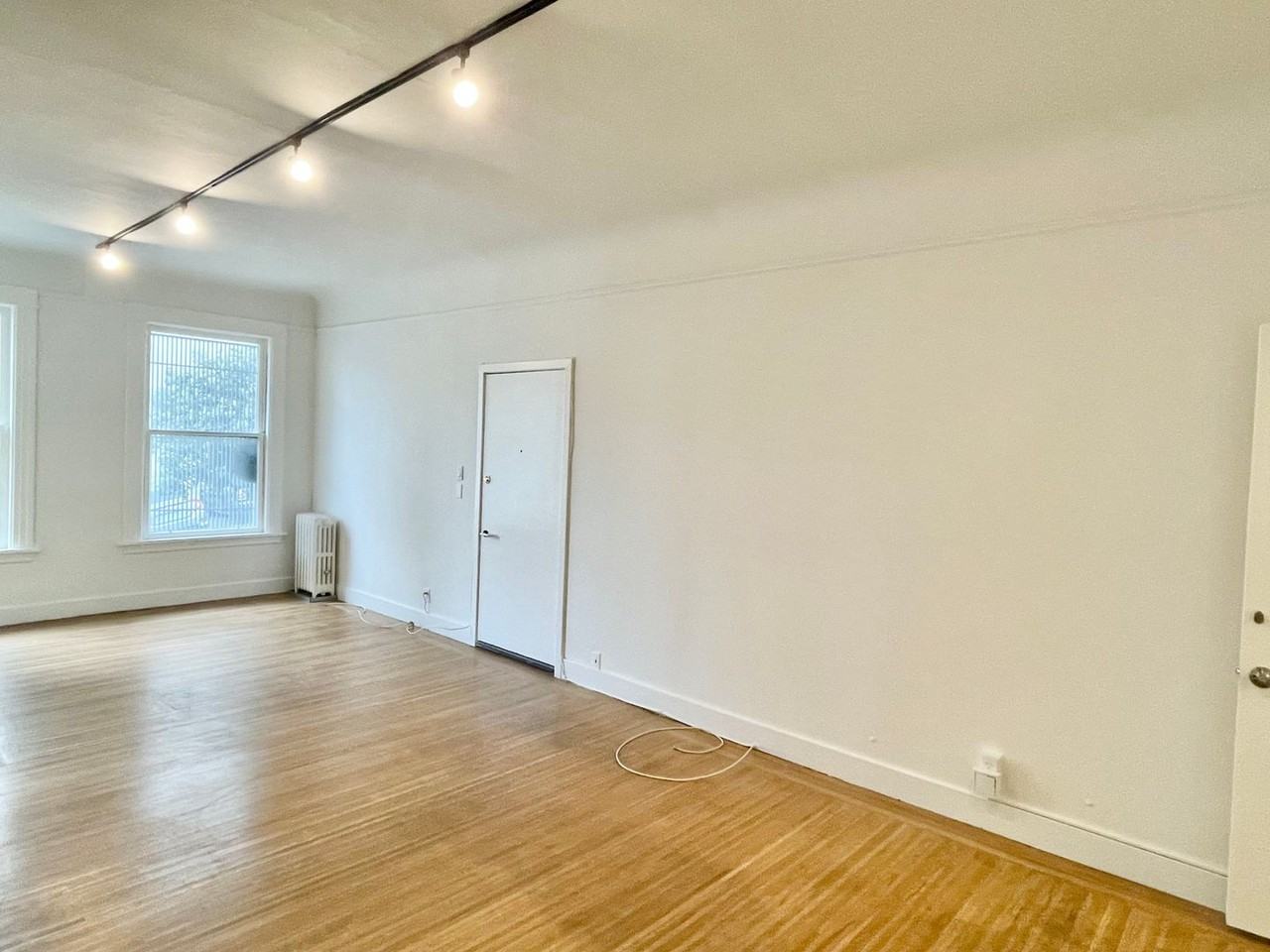 926 Taylor St Apt A - Photo 6 of 16