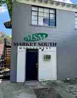 featured image of 1013 E 33rd St